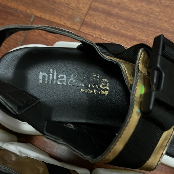 NILA & NILA Athleisure Gold & Neon green Sandals - 8.5 Made In Italy - Picture 11 of 11